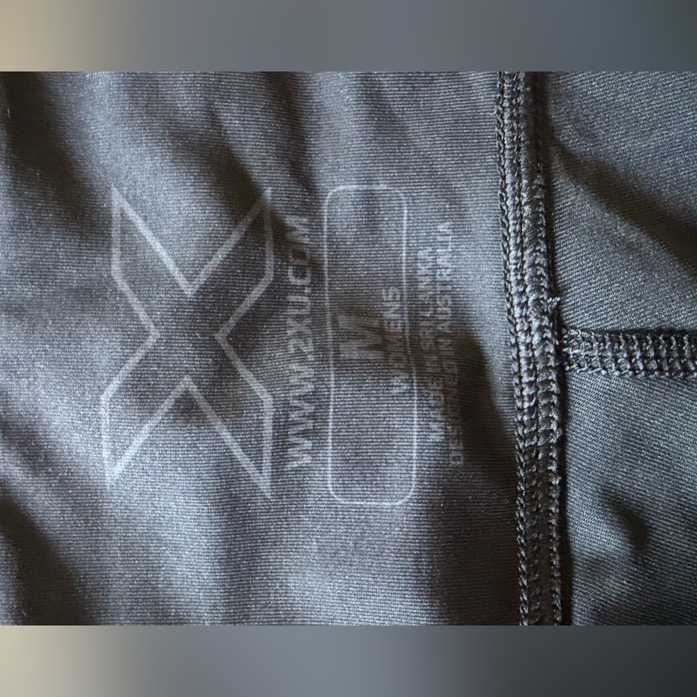 2XU Ignition Shield Black Compression Tights- siz… - image 8